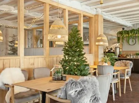 Resort Osrodek Wypoczynkowy Lesniczowka & Elias Istebna