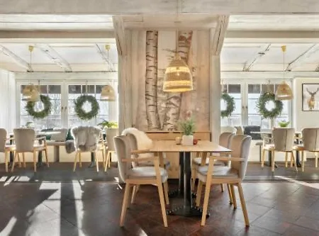 Osrodek Wypoczynkowy Lesniczowka & Elias Resort