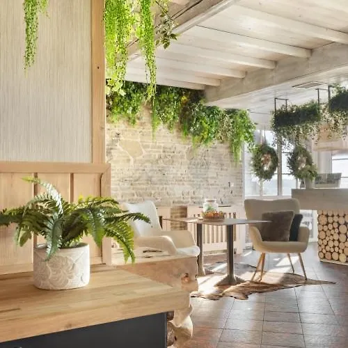 Osrodek Wypoczynkowy Lesniczowka & Elias Rezort 3*