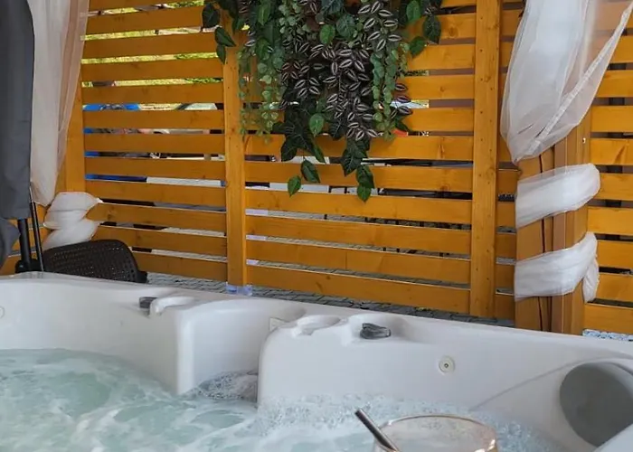 Osrodek Wypoczynkowy Lesniczowka & Elias Resort