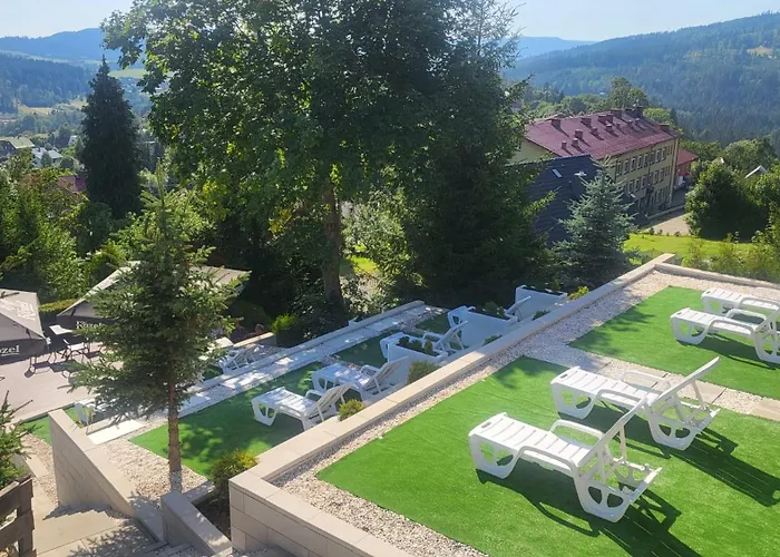 Resort Osrodek Wypoczynkowy Lesniczowka & Elias 3*